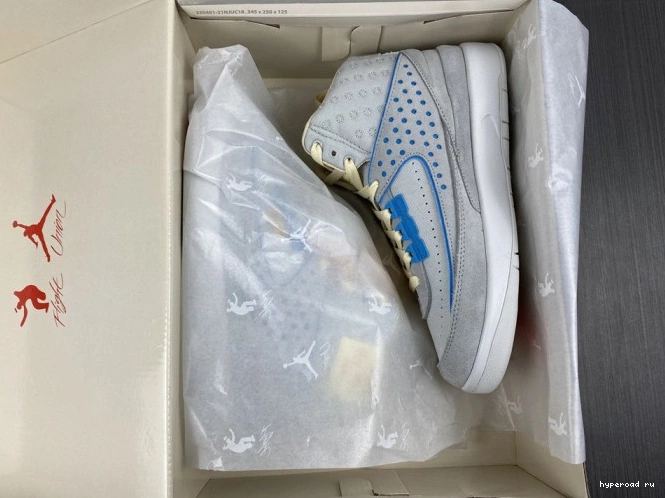 2 Grey DN3802-001 Jordan Retro Fog Union 0818